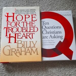 ⭐️3/$10⭐️ Christian Book Bundle